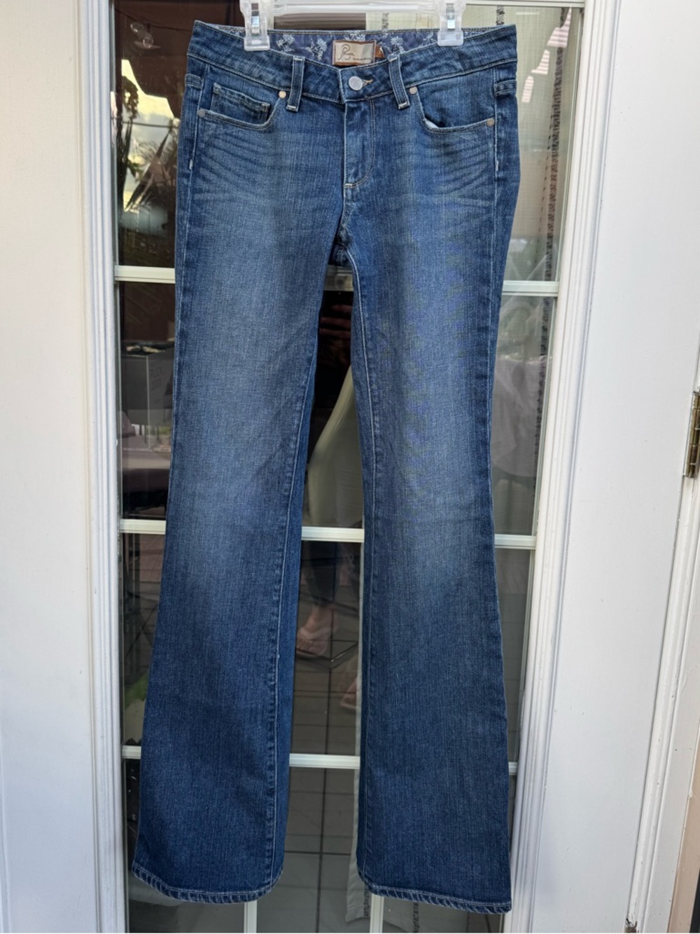 X😻PAIGE Hollywood Hills Flare Jeans